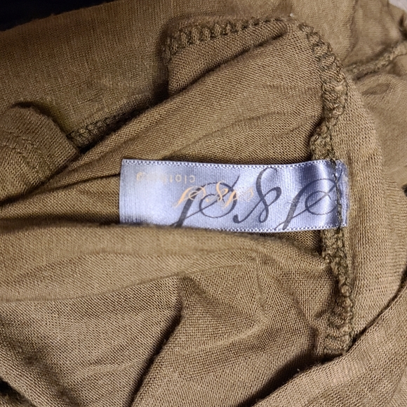 Cardigan - Picture 2 of 4